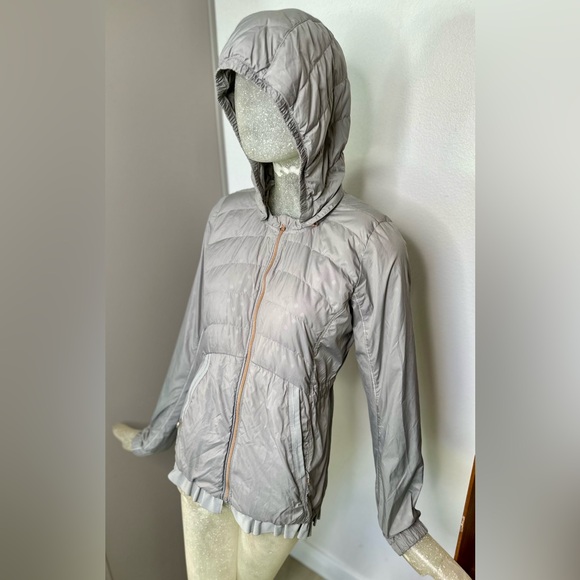 Lulelemon Athletica Grey Goose Down Zip-up Jacket w/ Hood & Ruffle. Size 6 🩶 - Picture 2 of 16